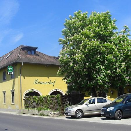 Remserhof Sankt Valentin Luaran gambar