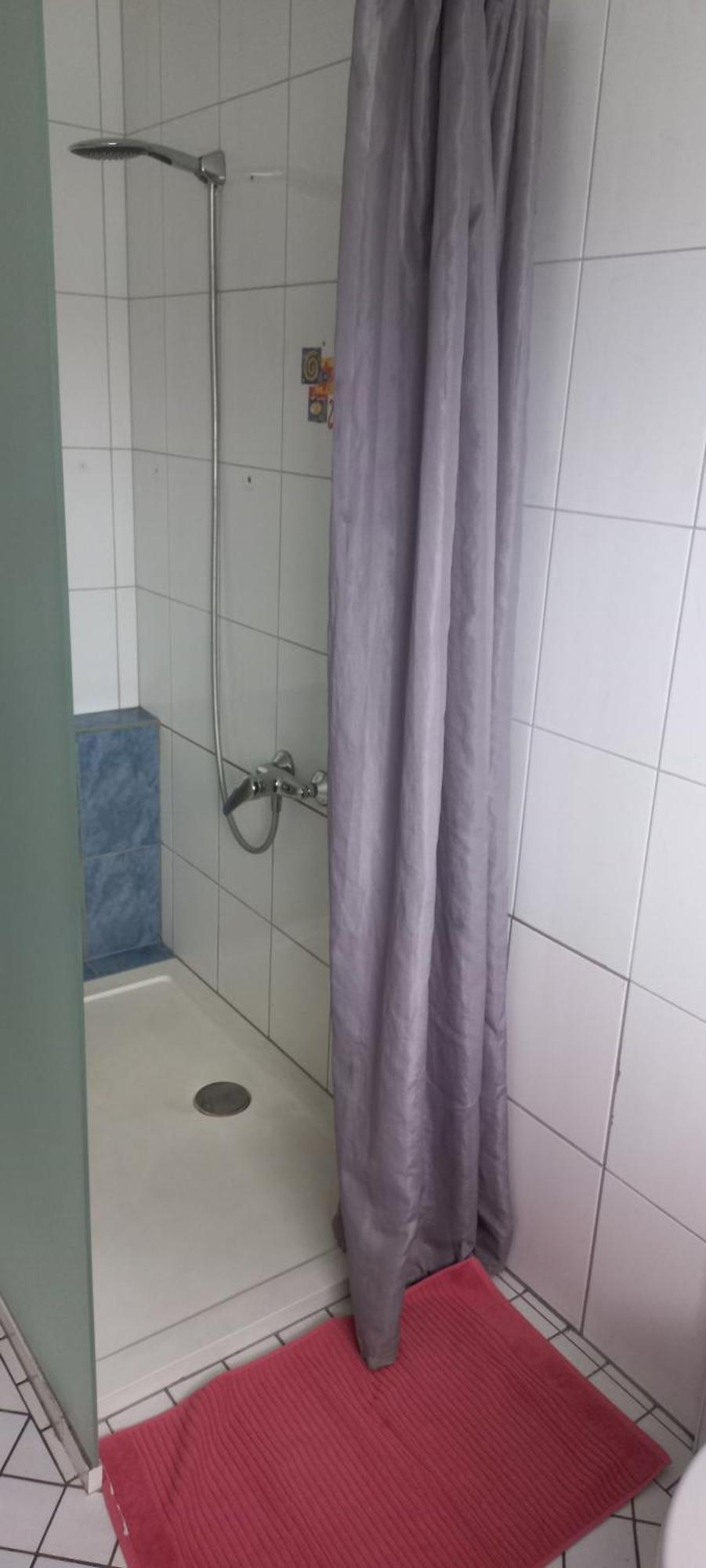Remserhof Sankt Valentin Bilik gambar